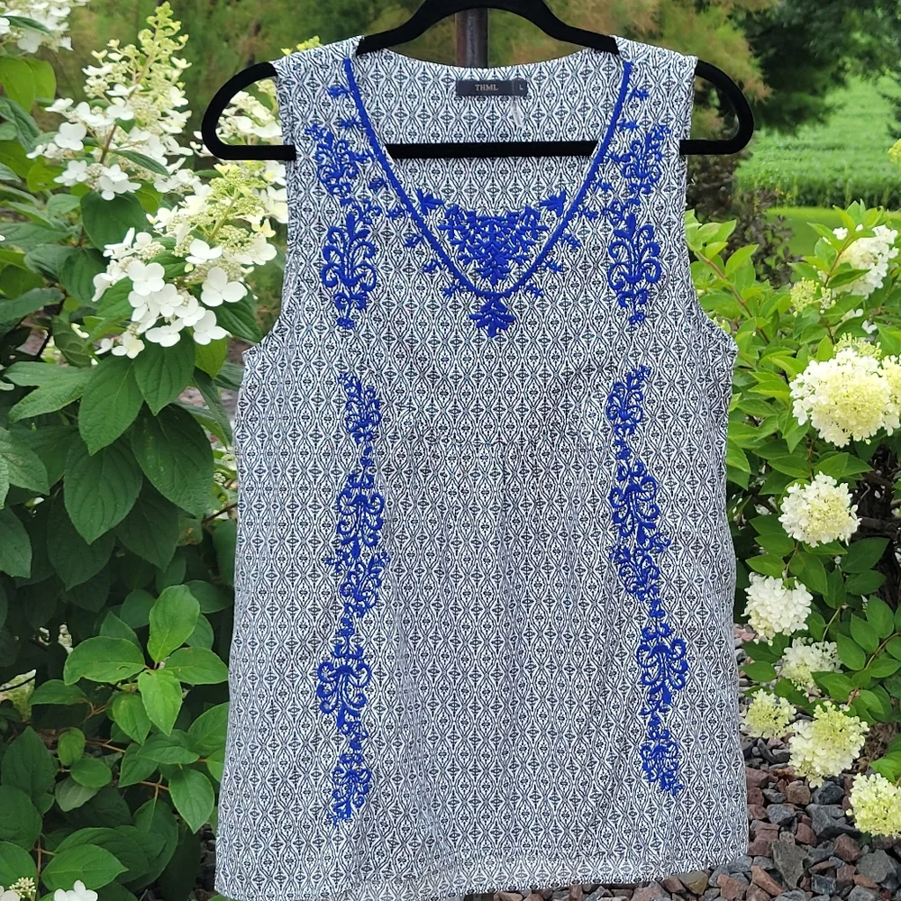 THML Black with Blue Embrodery Sleeveless Top Size L - Picture 5 of 13